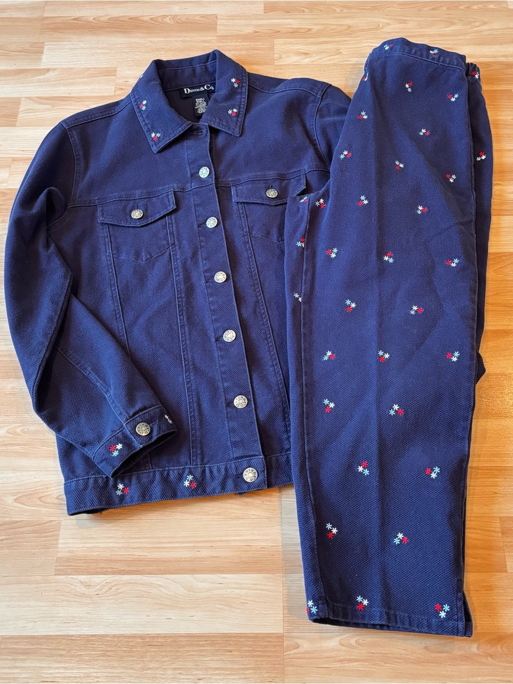 Denim&Co Vintage Embroidered Red, White, and Blue Stars 2 Piece Denim Set